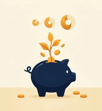 Cuánto dinero necesitas para empezar a invertir: hucha con una planta creciendo